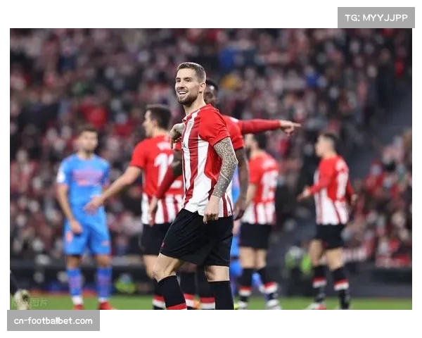 朗斯肋部渗透创造绝佳机会占比41% 战术纪律性强